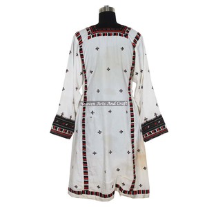 Collection en gros de robes Balochi tribales afghanes authentiques, robes Balochi Banjara brodées à la main, style vintage, collection traditionnelle Banjara 2026 - Product Image 2