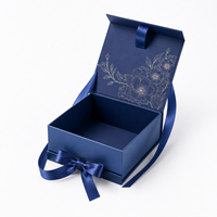 Boîte cadeau pliable bleue personnalisée, emballage en papier rigide de luxe avec ruban, emballage cadeau pliable en gros
