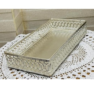 Nouvel Arrivage – Paniers de Rangement Artistiques en Métal Peints à la Main, Motif Vache Pichwai, Écologiques, Style Art Déco, Couleurs Personnalisables, pour Mariage - Product Image 5