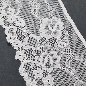 Bande de dentelle extensible florale festonnée en nylon et élasthanne léger, 8 cm, en tricot warp, pour garniture de lingerie - Product Image 1