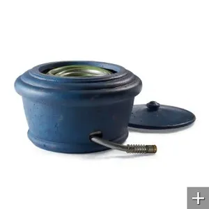 Pots à tuyaux élégants et durables en aluminium avec rangement dissimulé pour le jardin – Organisez vos longs tuyaux avec style - Product Image 6