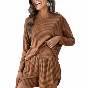 Conjuntos de Seda de Hielo para Mujer, Color Sólido, Verano, Finos y Transpirables, Camisetas + Pantalones Cortos, Traje de 2 Piezas, Ropa Deportiva Informal a la Moda para Mujer - Product Image 5