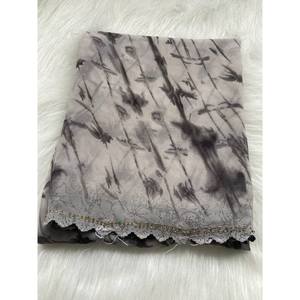 ATRACTIVE GEORGETTE PRINT WORK SAREE CON BLUSA SIN COSTAR GRIS - Product Image 1