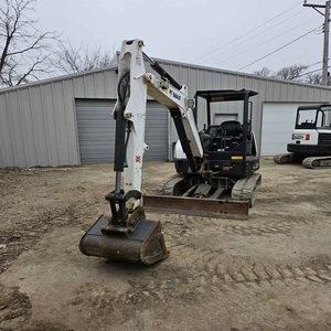Miniexcavadora hidráulica auxiliar práctica Bobcat E32 adaptable para la mejora de terrenos agrícolas y la reparación de caminos rurales - Product Image 2
