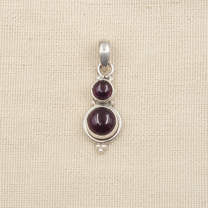 Pendentif Charme Fait Main en Argent Sterling 925 avec Double Grenat Rouge, Plaqué Or Rose et Or, Bijou Cadeau pour Femme - Product Image 5