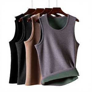 Chaleco de punto grueso y cálido para hombre con camiseta sin mangas en el interior, ideal para deportes y fitness en otoño e invierno. - Product Image 3
