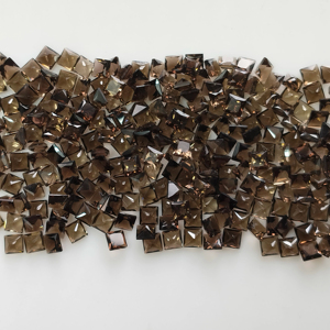 ควอตซ์สโมคกี้ธรรมชาติ 4 มม. ทรงสี่เหลี่ยมเจ้าหญิงคัท คุณภาพดีที่สุด พลอยเม็ดเดี่ยวสำหรับทำเครื่องประดับและสร้อยคอ - Product Image 4