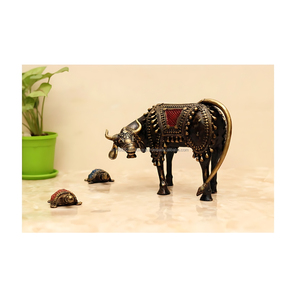 Tribal puro latón diosa arte vaca pastoreo Nandi estatua 8,5x6,5 pulgadas Multicolor hecho a mano Metal vaca estatua decoración del hogar - Product Image 5