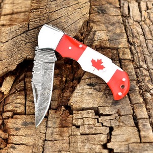 Cuchillo Plegable de Acero de Damasco Personalizado con Mango con la Bandera de Canadá – Cuchillo de Bolsillo Hecho a Mano con Funda de Cuero, Regalo EDC para Actividades al Aire Libre - Product Image 4