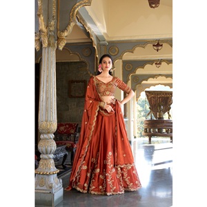 Conjunto de Lehenga Choli Festivo y Elegante con Tela de Seda Rangoli, Bordado con Lentejuelas y Forro Interior de Micro Crepé Suave para Mujer - Product Image 1