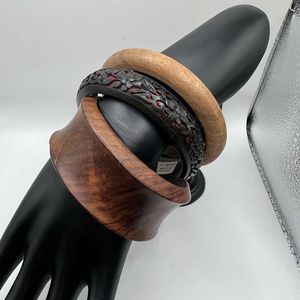 Modern Design Waterproof Wooden <b>Bangle</b> <b>Bracelet</b> for Women Stylish Jewelry with Custom Colors & Business Gift Option - Product Image 1