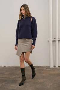 Pull en tricot bleu foncé avec découpes aux épaules, manches classiques, couleur unie, pull-over, mode automne pour femmes - Product Image 2