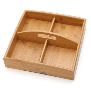 Plateau de service rectangulaire artisanal Grain Root en bois massif avec poignées en laiton, design minimaliste, durable - Product Image 3