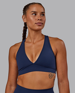 Soutien-gorge de sport pour femme, col en V profond, dos nageur, bleu marine uni, maintien moyen, sans coutures, respirant, pour yoga et fitness - Product Image 1