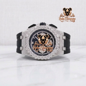 Montre de mode pour homme avec bracelet noir, détails de cadran scintillants et boîtier arrondi - Product Image 6