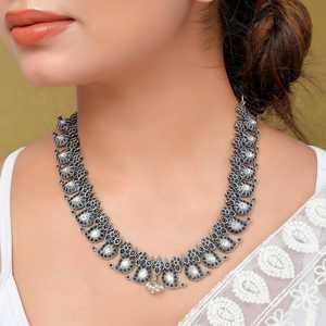 Collar con Colgante Fino Neelam de Meera Jaipur - Product Image 1