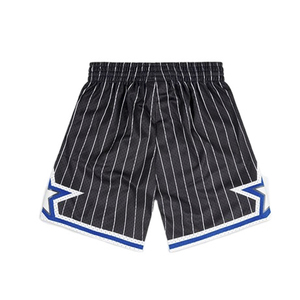 Shorts de basketball pour hommes, couleur unie, fermeture à cordon, tissu en toile écologique, décontracté, bleu avec bordure blanche, poches - Product Image 3