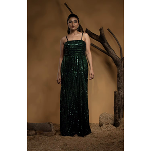 Vestido de Noche Moderno y Minimalista para Mujer |   Tirantes ajustables sin espalda de longitud completa |   Vestido Formal para Ocasiones Especiales |   Proveedor de Ropa - Product Image 2