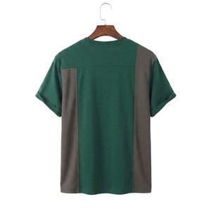 Camiseta Verde para Hombre con Paneles en Contraste, Cuello Redondo, Manga Corta, Estilo Casual, Cómoda, Tejido Suave, Moderna, para el Verano - Product Image 2