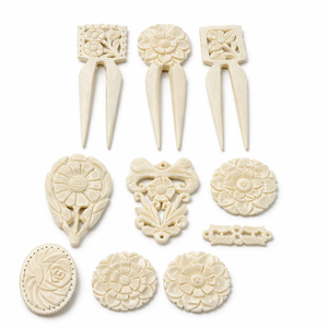 Épingle à cheveux en os sculptée à la main, écologique, en os de bovin, pour coiffures minimalistes, coiffures de mariée et cadeau artisanal, vente en gros - Product Image 1