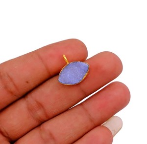 Conector de Druzy Morado Chapado en Oro |   Colgante de Piedra Preciosa Hecho a Mano con Forma de Marquesa para Joyería - Product Image 2