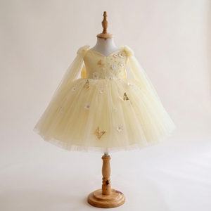 Vestido de Niña Color Amarillo Mantequilla para Jardín de Hadas, Mangas Largas de Tul, Apliques de Margaritas y Mariposas en 3D, Falda de Princesa - Product Image 1