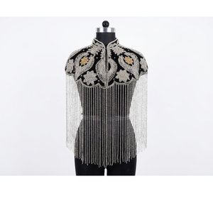 Cape d'épaule noire brodée or et perles pour femme, avec franges et pompons, idéale pour mariages et soirées, style élégant et luxueux - Product Image 1