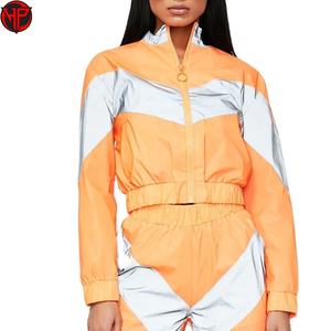 Ensemble survêtement coupe-vent en nylon personnalisé pour femmes, vêtements de sport respirants, résistants à l'eau, couleur personnalisée, survêtement coupe-vent en nylon - Product Image 4