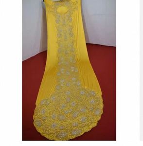 Ensemble de tissu Dirac somalien élégant et écologique de haute qualité pour filles, idéal pour les mariages d'été, en mousseline de poids moyen, à prix abordable - Product Image 2