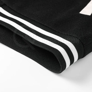 Classic Varsity Winter Jacket For Men Featuring Soft Interior And Stylish Contrast Colors Perfect For Cool Weather - Product Image 3