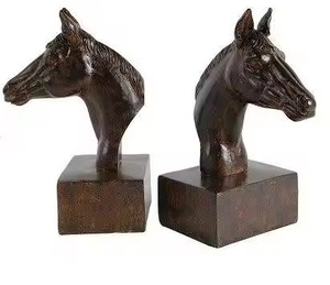 Porte-livres décoratif artisanal en forme de cheval antique pour bibliothèque, école, bureaux - Product Image 1