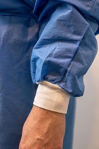 Disposable SMS Operation Surgical <b>Apron</b> Gown Medical PP Isolation Gown <b>Aprons</b> - Product Image 4
