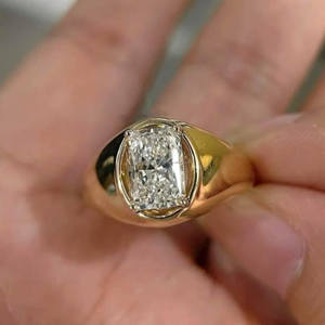 Anillo de compromiso de moissanita de corte radiante de 3.31 quilates con engaste Gypsy Dome, chapado en rodio, plata 925, solitario de 4 garras, para aniversario de bodas - Product Image 4