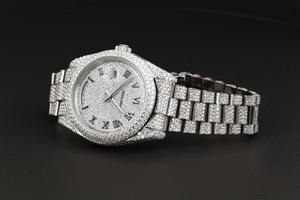 Reloj automático de diamantes más vendido para hombre con cristal de zafiro y visualización de fecha, ideal para la oficina, disponible para la venta. - Product Image 6