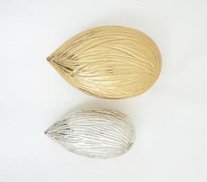 MOQ bajo Premium Creative Almond Shape Gold Tone Aluminio Decorativo Fruta seca Servir Ware Fabricante Mayorista - Product Image 3