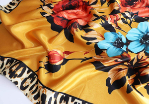 Élégant foulard en satin à imprimé floral, bandana personnalisé en soie jaune avec bordure léopard, foulards carrés en satin pour cheveux - Product Image 6