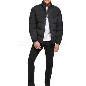 Chaquetas Acolchadas para Hombre de Mayor Comodidad para Actividades al Aire Libre, Hechas en Pakistán, Material Duradero para Uso en Diferentes Estaciones - Product Image 3