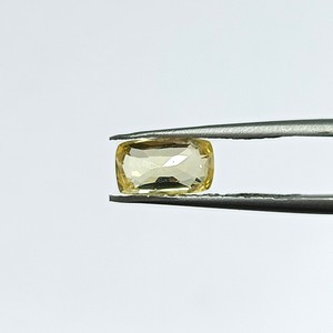 พลอยแซฟไฟร์สีเหลืองทรงคุชชั่นธรรมชาติ 2.71 กะรัต จากศรีลังกา สำหรับทำเครื่องประดับและ YCIS-208 - Product Image 4