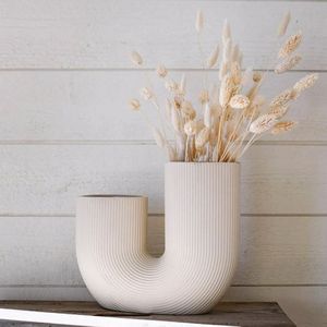 Vase de table en aluminium blanc minimaliste moderne en forme de U, fait main, pour décoration de mariage, maison, villa, hôtel - Product Image 2