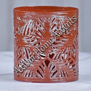 Portavelas rústicos con aspecto antiguo y diseño hecho a mano para una decoración elegante del hogar y regalos de Axiom Home Accents - Product Image 4