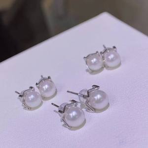 Boucles d'oreilles en argent pur S925 avec perle d'eau douce pour femmes, style simple, niche haut de gamme, perle ronde, lumière naturelle intense - Product Image 3