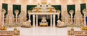 Decoración de Escenario con Temática de Elefantes Reales para Bodas Indias, Acabado Dorado Tradicional, Decoración de Mandap para Grandes Bodas Tamil - Product Image 6