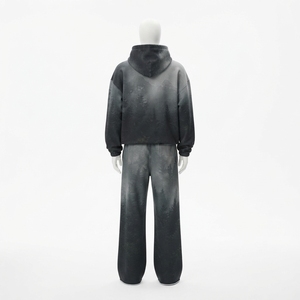 Ensemble de survêtement pour homme avec veste zippée à imprimé forêt gris et pantalon large, streetwear personnalisé, mode outdoor, coupe moderne - Product Image 4