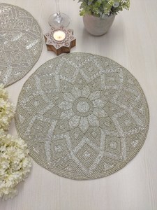 Set de table rond en polyester/coton fait main, brodé de fleurs, rayé, écologique, couleur argent. Ensemble de 2/4/6 pièces disponible pour une utilisation à domicile ou à l'hôtel - Product Image 3
