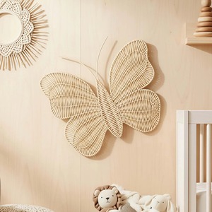 Décoration murale en rotin en forme de papillon, faite à la main, pour la décoration de la maison, du salon, de la chambre, de la chambre d'enfant et pour les décorations de fête. - Product Image 1