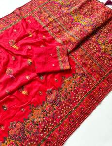 Sari en soie Dola pashmina traditionnel élégant avec pallu à franges fait main - Product Image 4