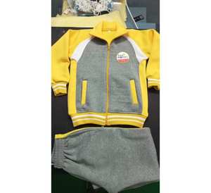 NAMO UNIFORMS Uniforme Escolar de Algodón de 2 Piezas con Logotipo Personalizado para Niños, Ropa Deportiva Unisex en Amarillo y Gris - Product Image 1