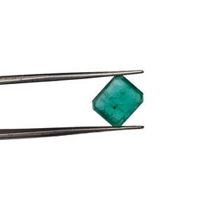 Esmeralda verde de corte octogonal de 5.29 ct, piedra preciosa natural suelta para anillos, pendientes y collares. - Product Image 1