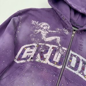 Sudadera con capucha morada desgastada al por mayor |   Sudadera con capucha vintage adornada con estampado de alienígena agrietado y pedrería |   Ropa Urbana OEM - Product Image 3