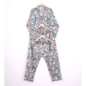 ชุดนอนผ้าฝ้ายลายดอกไม้ดีไซน์ใหม่ขายดีสำหรับฤดูร้อนสำหรับผู้หญิง มีหลายขนาดให้เลือกจากอินเดีย - Product Image 5